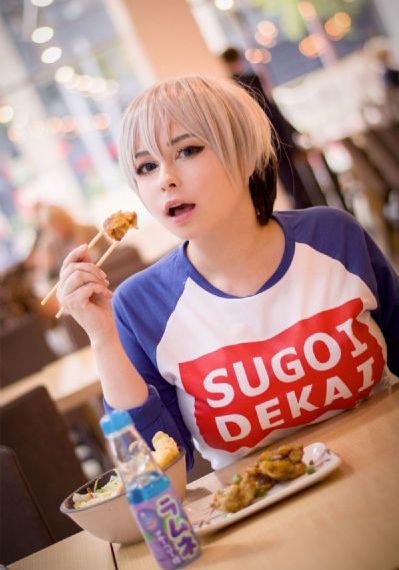 小资女孩向前冲